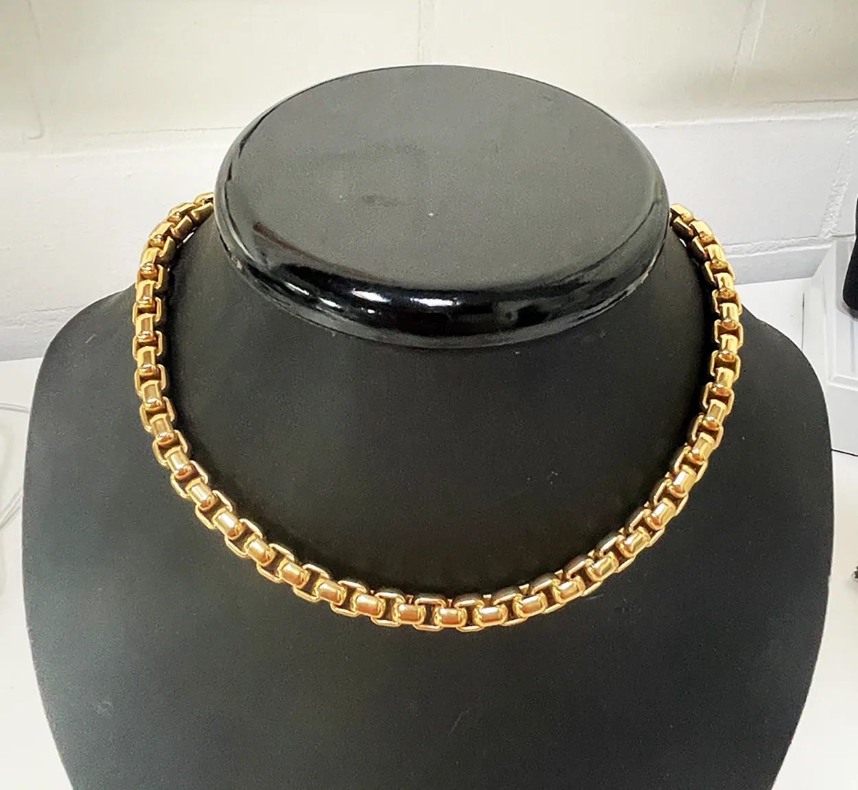 Chopard 18K Gold necklace. Les Chaines. Vintage. Gemmarius